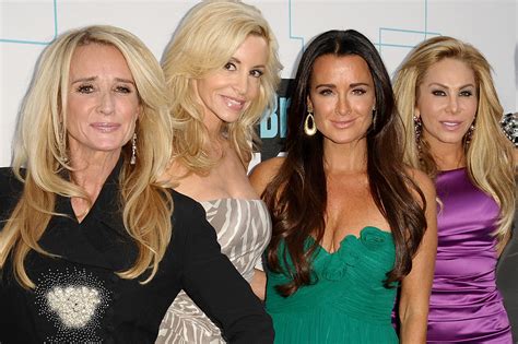 rhobh season 1 cast